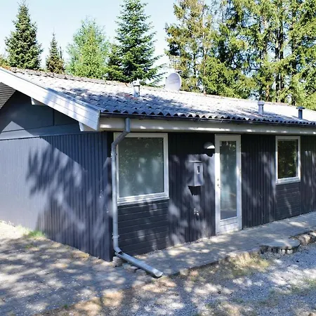 Three-bedroom Holiday In * Ebeltoft