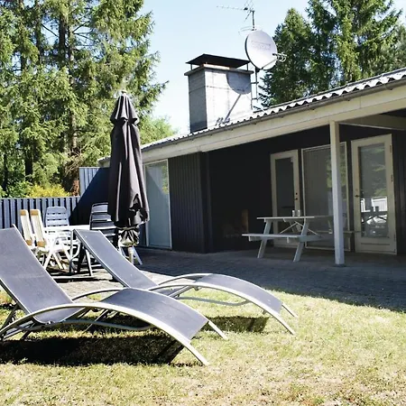 Casa vacanze Three-bedroom Holiday In Ebeltoft